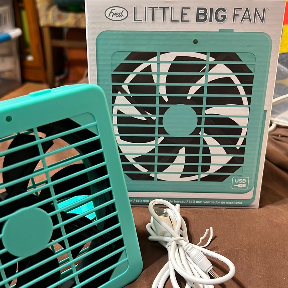USB Little Big Fan - Green Blue Teal - Great For A Computer Table